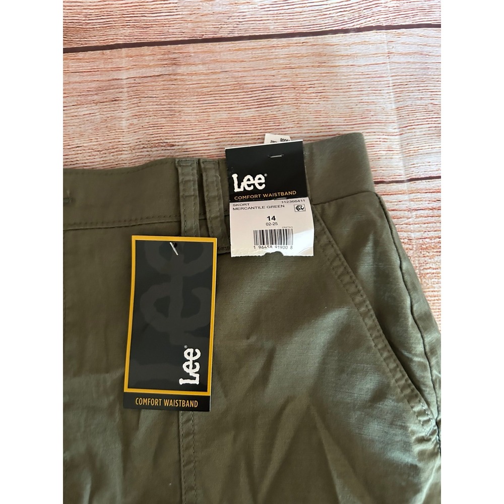 Ladies Lee Hunter green skort - Picture 4 of 7